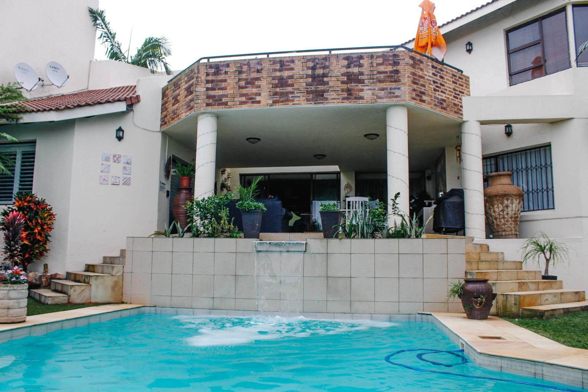 La Dolce Vita Umhlanga Guesthouse Durban Esterno foto